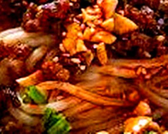 Noodle w/Minced Pork (w/Peanut sauce) (肉末担担面-含花生)